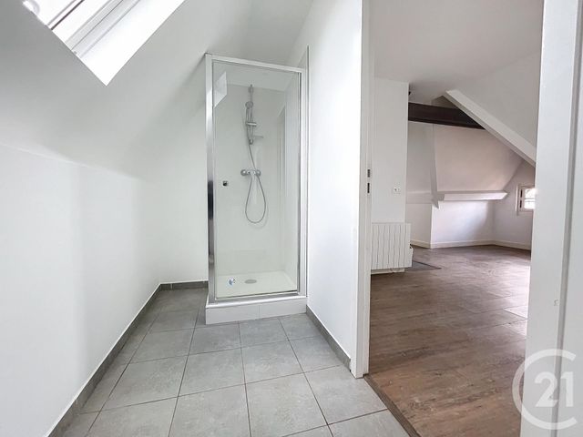 Appartement Studio &agrave; louer - 1 pi&egrave;ce - 21,16 m2 - Moret Loing Et Orvanne - 77 - ILE-DE-FRANCE