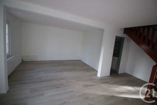 Maison &agrave; louer - 3 pi&egrave;ces - 81,90 m2 - Veulettes Sur Mer - 76 - HAUTE-NORMANDIE