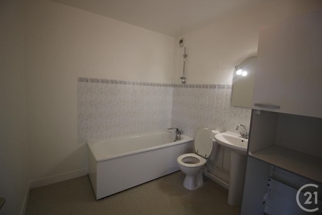 Appartement F2 à louer - 2 pièces - 42 m2 - Cany Barville - 76 - HAUTE-NORMANDIE