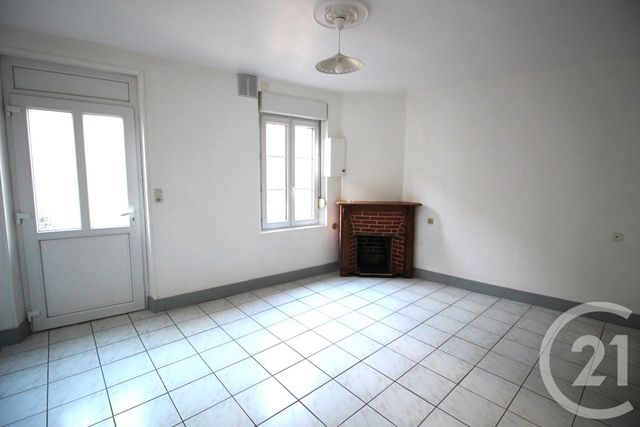 Maison à louer - 4 pièces - 79,77 m2 - Cany Barville - 76 - HAUTE-NORMANDIE