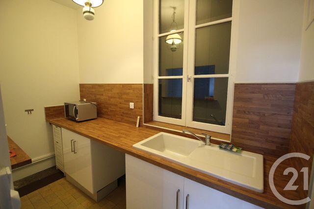 Maison &agrave; louer - 5 pi&egrave;ces - 143,16 m2 - Vittefleur - 76 - HAUTE-NORMANDIE