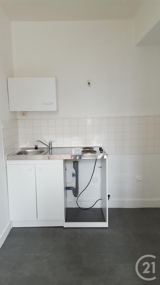 Appartement Studio &agrave; louer - 1 pi&egrave;ce - 31 m2 - Cany Barville - 76 - HAUTE-NORMANDIE