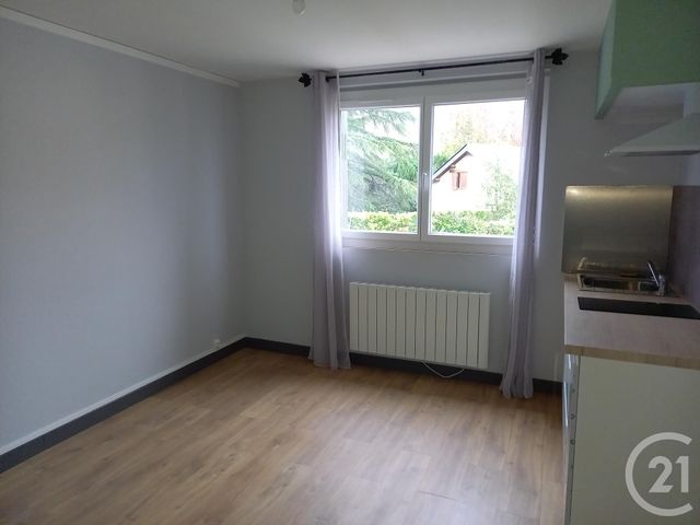 Appartement Studio &agrave; louer - 1 pi&egrave;ce - 17 m2 - Lavelanet - 09 - MIDI-PYRENEES
