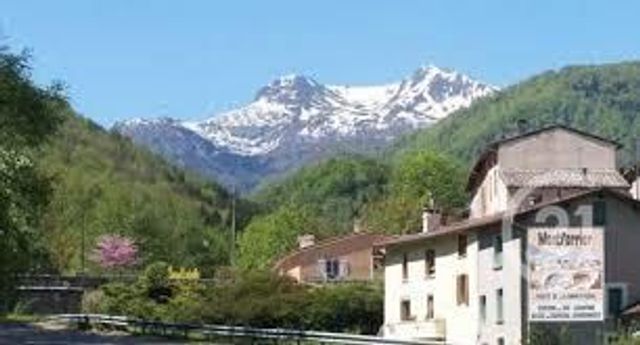 Appartement Studio &agrave; louer - 1 pi&egrave;ce - 17 m2 - Lavelanet - 09 - MIDI-PYRENEES