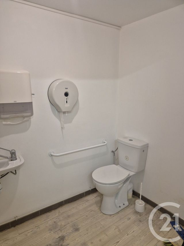 Local commercial à louer - 150.0 m2 - 09 - Ariege