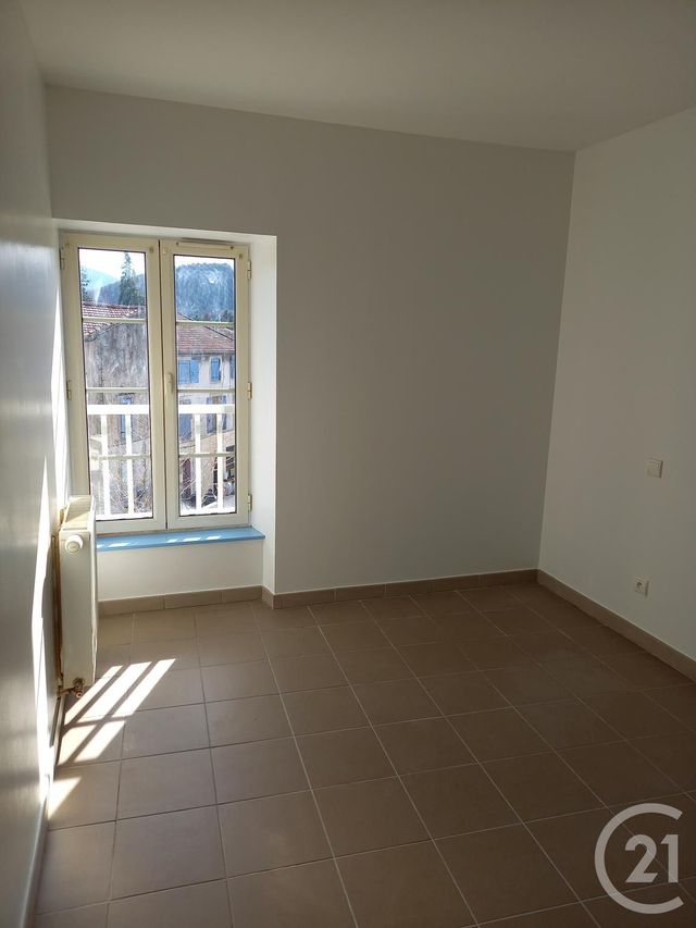 Appartement T2 &agrave; louer - 2 pi&egrave;ces - 33,17 m2 - Laroque D Olmes - 09 - MIDI-PYRENEES