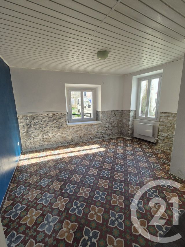 Maison &agrave; louer - 4 pi&egrave;ces - 82 m2 - Laroque D Olmes - 09 - MIDI-PYRENEES