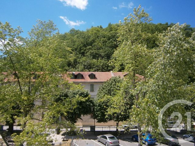 Appartement F4 &agrave; louer - 4 pi&egrave;ces - 87 m2 - Lavelanet - 09 - MIDI-PYRENEES