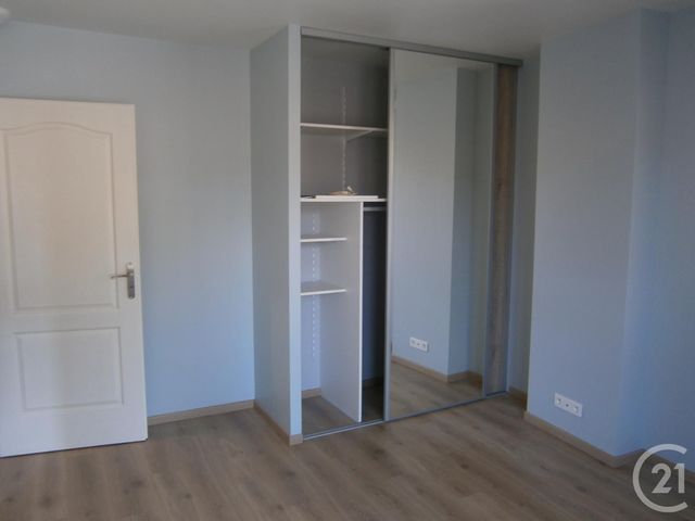 Appartement F4 &agrave; louer - 4 pi&egrave;ces - 87 m2 - Lavelanet - 09 - MIDI-PYRENEES