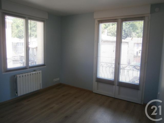 Appartement F4 &agrave; louer - 4 pi&egrave;ces - 87 m2 - Lavelanet - 09 - MIDI-PYRENEES