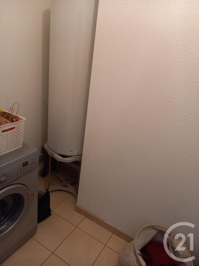 Appartement T3 &agrave; louer - 3 pi&egrave;ces - 96,34 m2 - Mirepoix - 09 - MIDI-PYRENEES