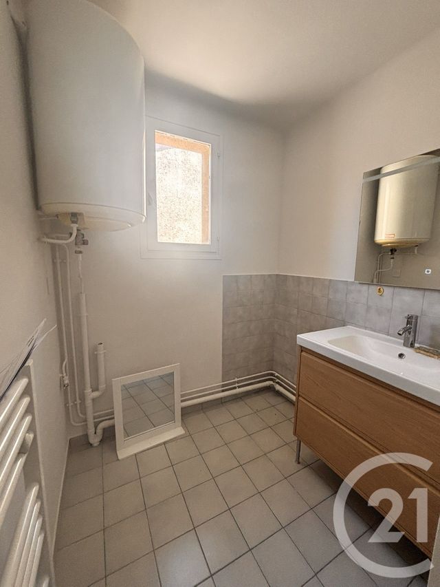 Appartement T3 &agrave; louer - 3 pi&egrave;ces - 58 m2 - Mirepoix - 09 - MIDI-PYRENEES