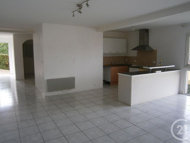 Appartement F4 &agrave; louer - 4 pi&egrave;ces - 116 m2 - Lavelanet - 09 - MIDI-PYRENEES