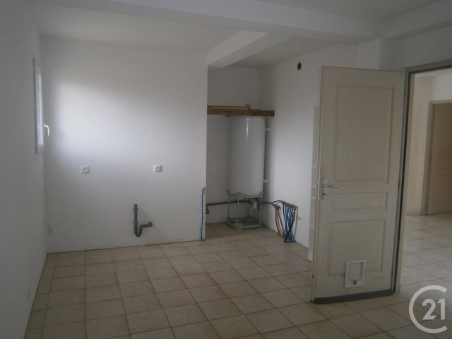 Appartement F4 &agrave; louer - 4 pi&egrave;ces - 116 m2 - Lavelanet - 09 - MIDI-PYRENEES