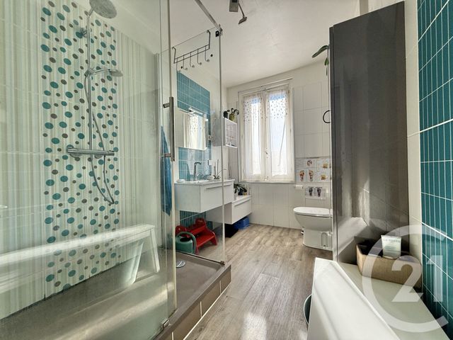 Appartement T3 &agrave; louer - 4 pi&egrave;ces - 101,32 m2 - Lavelanet - 09 - MIDI-PYRENEES