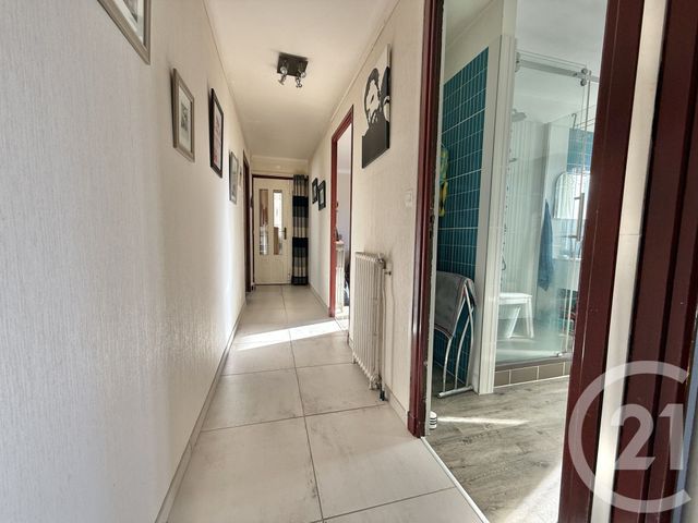 Appartement T3 &agrave; louer - 4 pi&egrave;ces - 101,32 m2 - Lavelanet - 09 - MIDI-PYRENEES