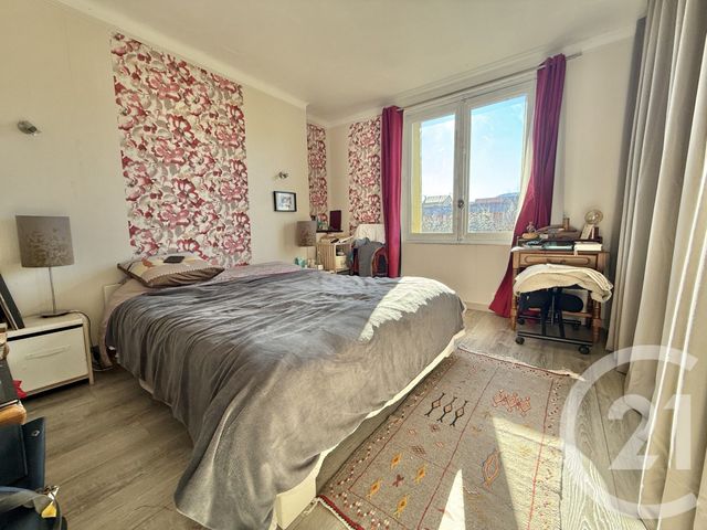 Appartement T3 &agrave; louer - 4 pi&egrave;ces - 101,32 m2 - Lavelanet - 09 - MIDI-PYRENEES
