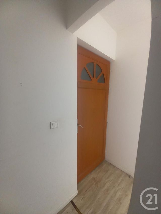 Appartement T3 &agrave; louer - 3 pi&egrave;ces - 74 m2 - Besset - 09 - MIDI-PYRENEES