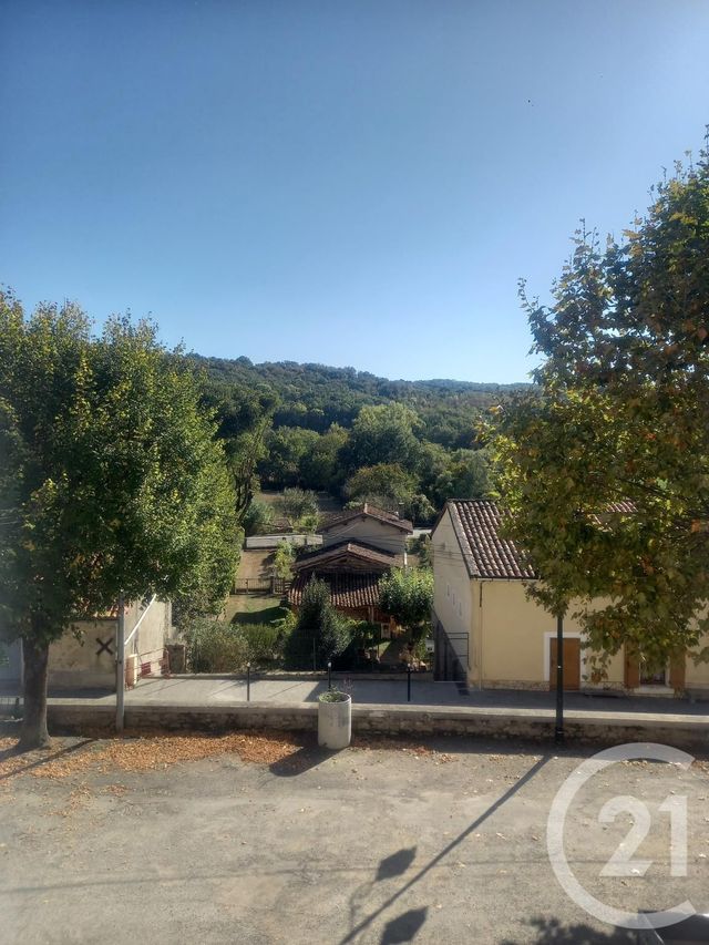 Appartement T3 &agrave; louer - 3 pi&egrave;ces - 74 m2 - Besset - 09 - MIDI-PYRENEES