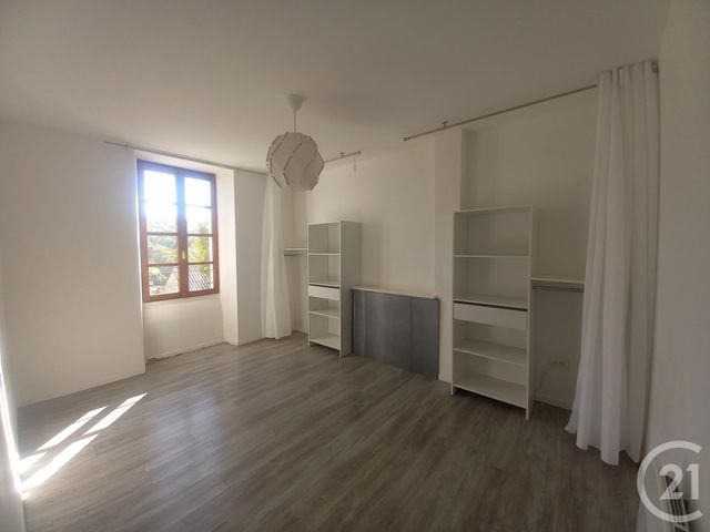 Appartement T3 &agrave; louer - 3 pi&egrave;ces - 74 m2 - Besset - 09 - MIDI-PYRENEES