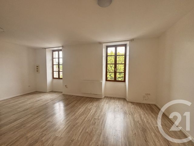 Appartement T3 &agrave; louer - 3 pi&egrave;ces - 74 m2 - Besset - 09 - MIDI-PYRENEES