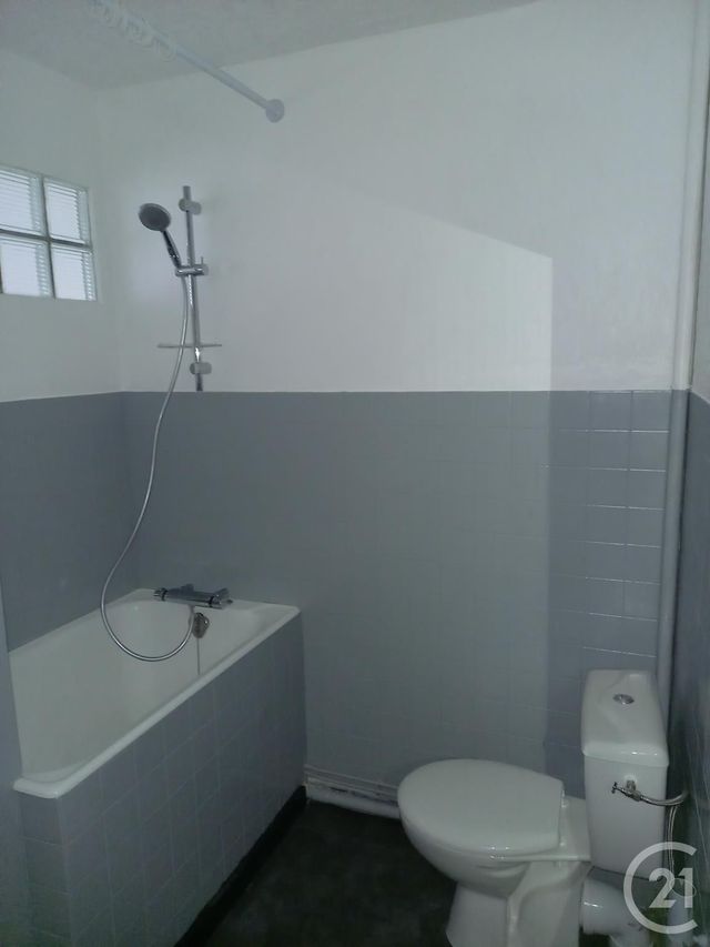 Appartement F1 &agrave; louer - 1 pi&egrave;ce - 44,86 m2 - Lavelanet - 09 - MIDI-PYRENEES