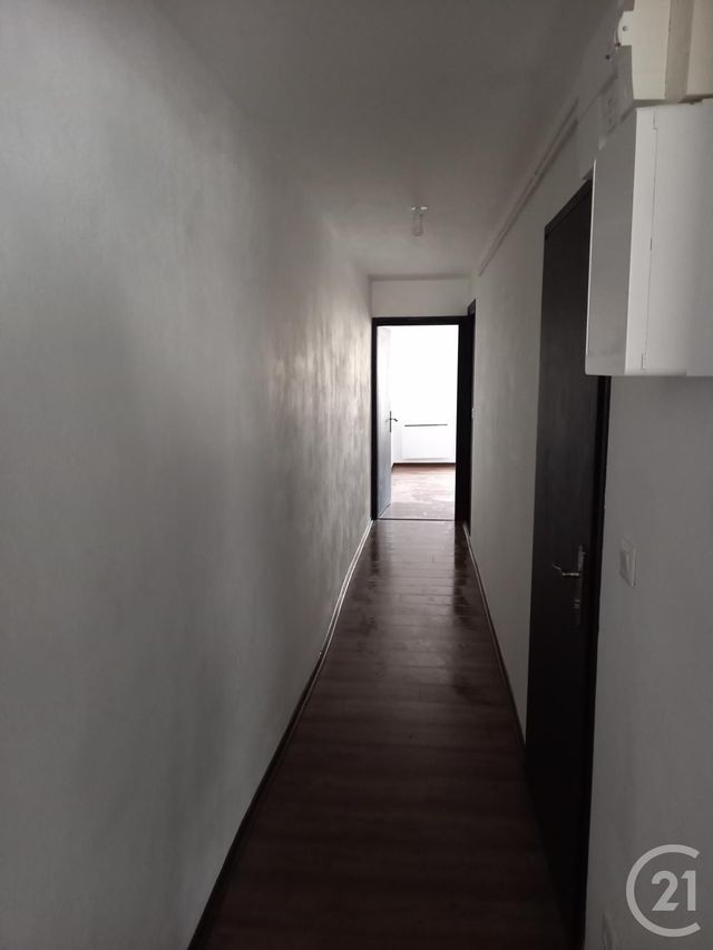 Appartement F1 &agrave; louer - 1 pi&egrave;ce - 44,86 m2 - Lavelanet - 09 - MIDI-PYRENEES