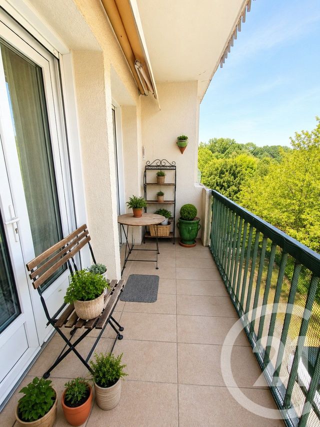 Appartement T3 &agrave; louer - 3 pi&egrave;ces - 58,54 m2 - Lavelanet - 09 - MIDI-PYRENEES