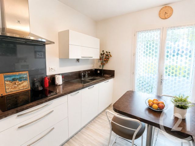 Appartement T3 &agrave; louer - 3 pi&egrave;ces - 58,54 m2 - Lavelanet - 09 - MIDI-PYRENEES