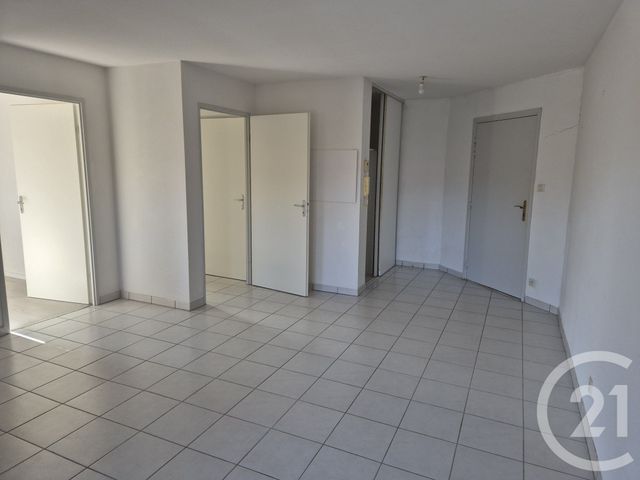 Appartement T2 &agrave; louer - 2 pi&egrave;ces - 52 m2 - Lavelanet - 09 - MIDI-PYRENEES