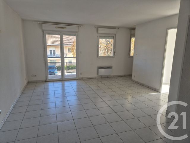 Appartement T2 &agrave; louer - 2 pi&egrave;ces - 52 m2 - Lavelanet - 09 - MIDI-PYRENEES