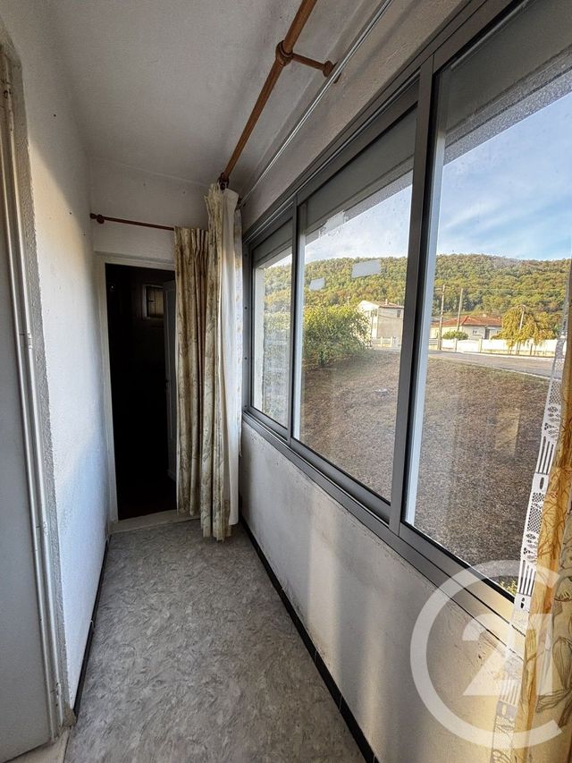 Appartement T3 &agrave; louer - 3 pi&egrave;ces - 61,46 m2 - Lavelanet - 09 - MIDI-PYRENEES