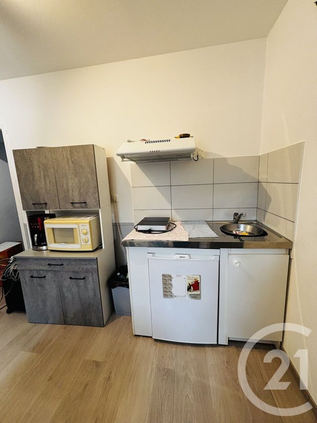 Appartement T2 &agrave; louer - 2 pi&egrave;ces - 27,60 m2 - Mirepoix - 09 - MIDI-PYRENEES