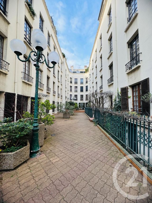 Appartement &agrave; louer - 2 pi&egrave;ces - 29,69 m2 - Paris - 75007 - ILE-DE-FRANCE