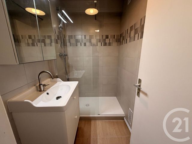 Appartement F1 &agrave; louer - 1 pi&egrave;ce - 30 m2 - Paris - 75015 - ILE-DE-FRANCE