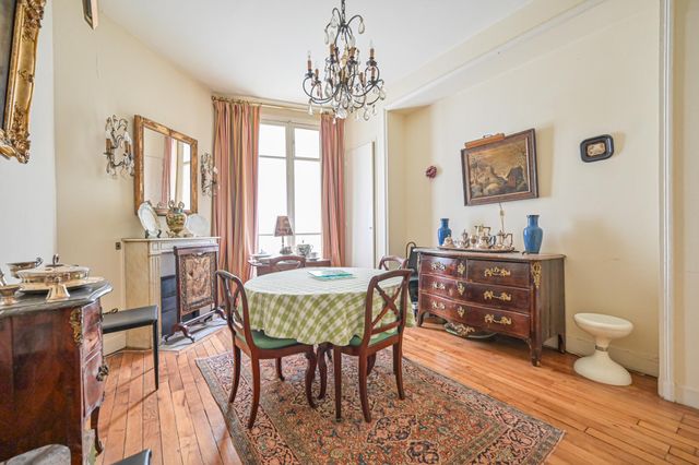 Appartement &agrave; vendre - 6 pi&egrave;ces - 138,64 m2 - Paris - 75007 - ILE-DE-FRANCE
