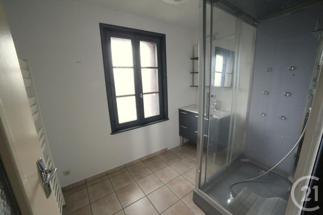 Appartement F4 &agrave; louer - 4 pi&egrave;ces - 91,66 m2 - Longevilles Mont D Or - 25 - FRANCHE-COMTE