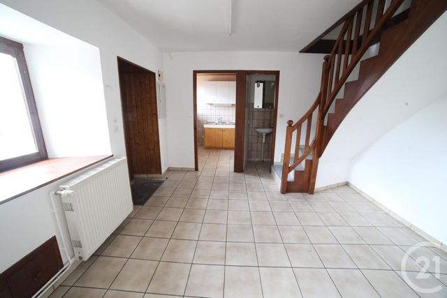 Appartement F4 &agrave; louer - 4 pi&egrave;ces - 91,66 m2 - Longevilles Mont D Or - 25 - FRANCHE-COMTE