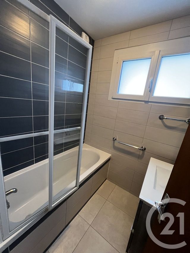 Appartement F2 bis &agrave; louer - 2 pi&egrave;ces - 50,72 m2 - St Point Lac - 25 - FRANCHE-COMTE