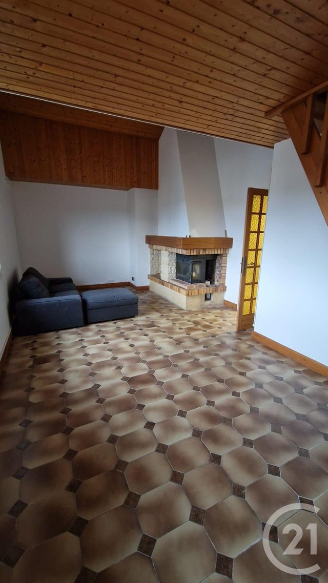 Appartement Duplex &agrave; louer - 3 pi&egrave;ces - 100 m2 - Labergement Ste Marie - 25 - FRANCHE-COMTE
