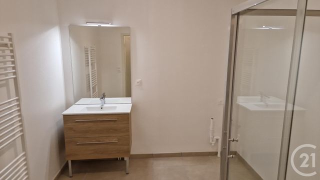 Appartement F3 &agrave; louer - 3 pi&egrave;ces - 71,30 m2 - Les Hopitaux Neufs - 25 - FRANCHE-COMTE