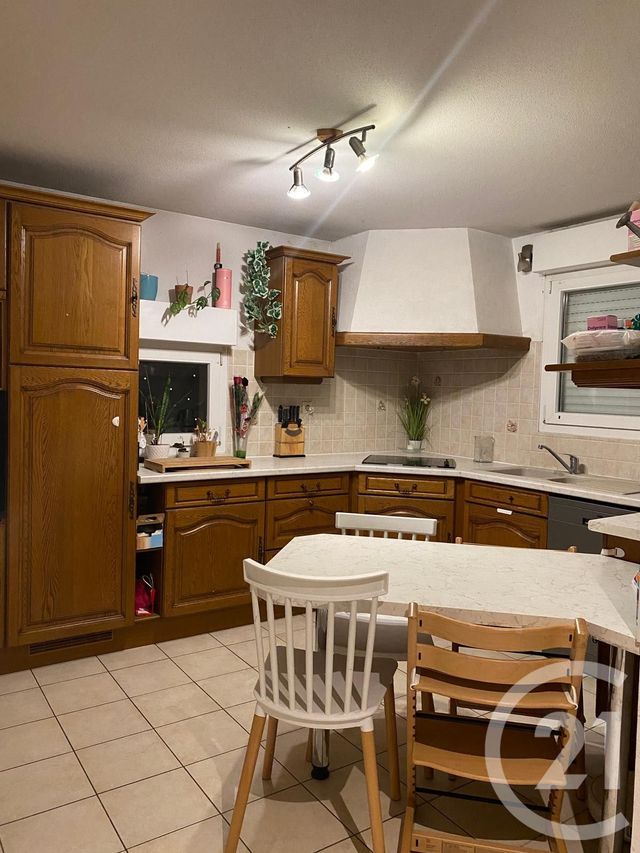 Appartement F4 &agrave; louer - 4 pi&egrave;ces - 108 m2 - Les Grangettes - 25 - FRANCHE-COMTE