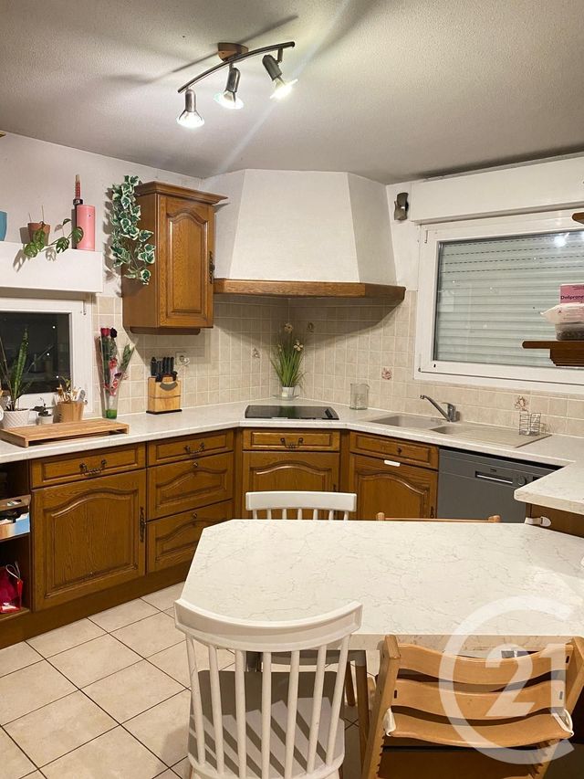 Appartement F4 &agrave; louer - 4 pi&egrave;ces - 108 m2 - Les Grangettes - 25 - FRANCHE-COMTE