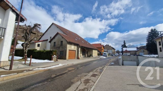 Appartement Duplex &agrave; louer - 3 pi&egrave;ces - 70,29 m2 - Les Hopitaux Neufs - 25 - FRANCHE-COMTE