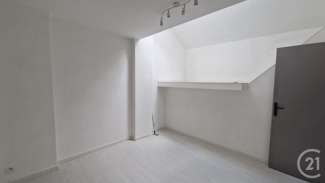 Appartement Duplex &agrave; louer - 3 pi&egrave;ces - 70,29 m2 - Les Hopitaux Neufs - 25 - FRANCHE-COMTE