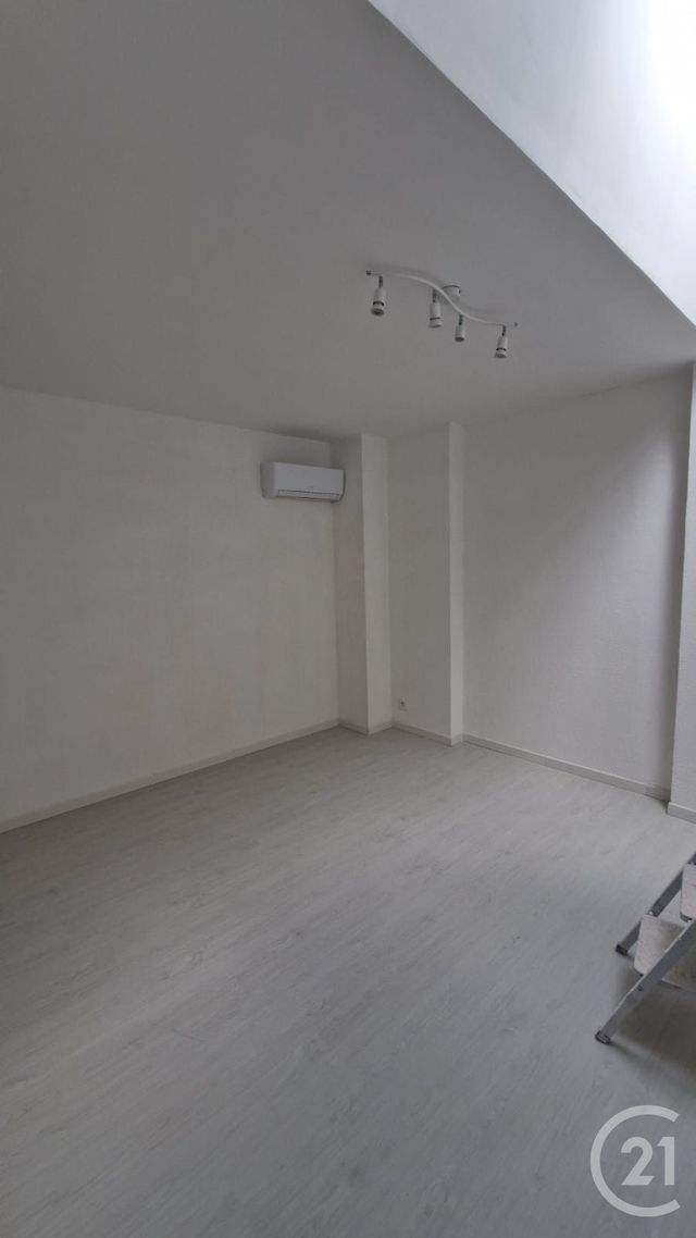 Appartement Duplex &agrave; louer - 3 pi&egrave;ces - 70,29 m2 - Les Hopitaux Neufs - 25 - FRANCHE-COMTE