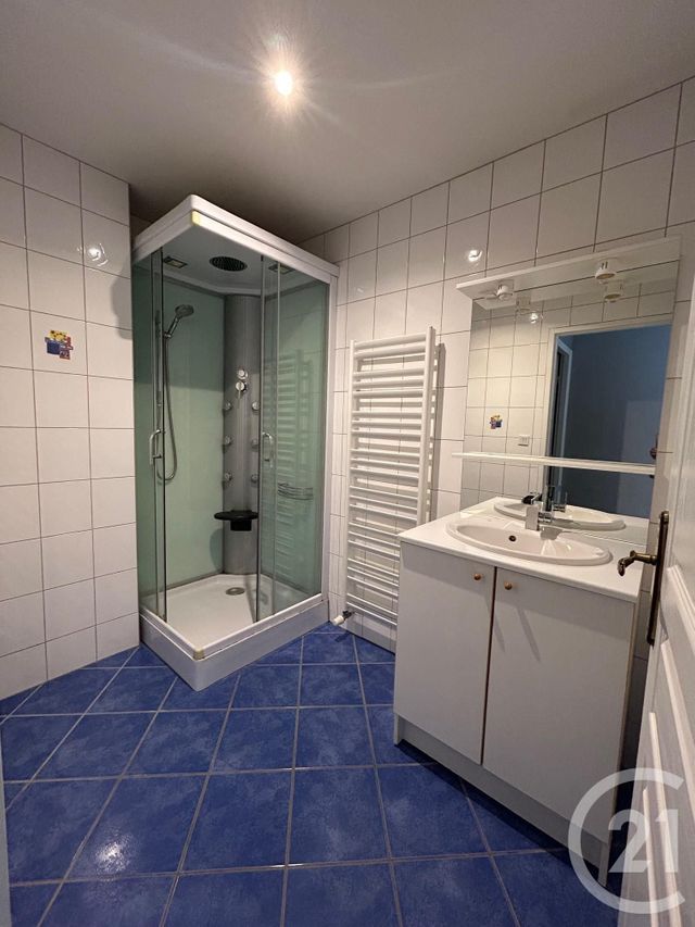 Appartement F2 &agrave; louer - 2 pi&egrave;ces - 48 m2 - Mouthe - 25 - FRANCHE-COMTE