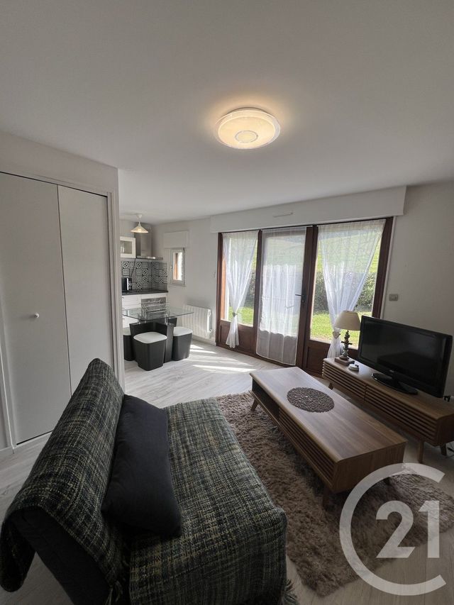 Appartement F2 &agrave; louer - 2 pi&egrave;ces - 33,90 m2 - Longevilles Mont D Or - 25 - FRANCHE-COMTE