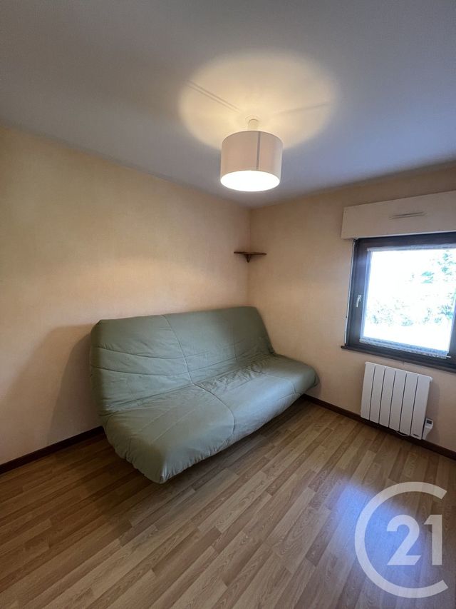 Appartement F2 &agrave; louer - 2 pi&egrave;ces - 33,90 m2 - Longevilles Mont D Or - 25 - FRANCHE-COMTE