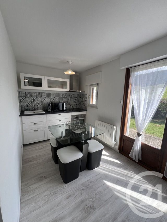 Appartement F2 &agrave; louer - 2 pi&egrave;ces - 33,90 m2 - Longevilles Mont D Or - 25 - FRANCHE-COMTE